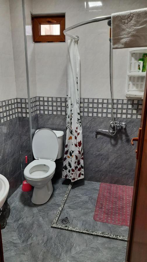 Hotel Central Kutaisi Ngoại thất bức ảnh