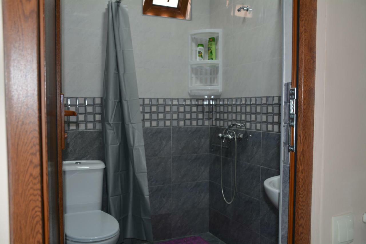 Hotel Central Kutaisi Ngoại thất bức ảnh